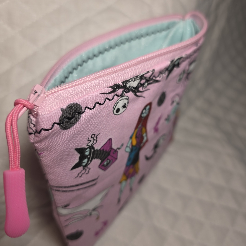 Pink Patterned Clutch Halloween Design - Picture 5 of 5